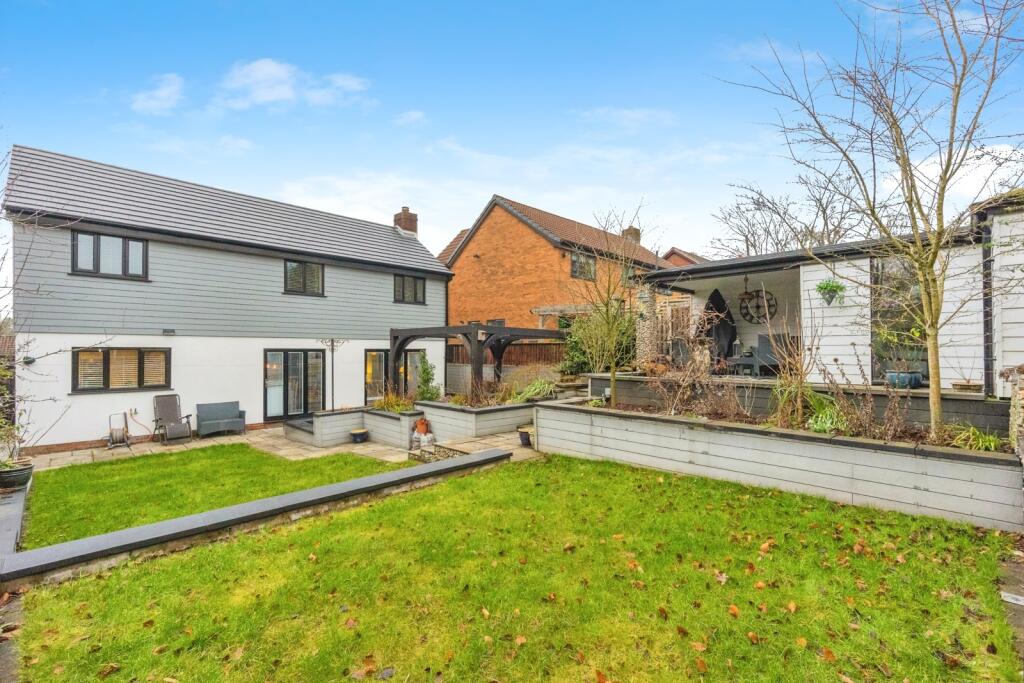 Holly Court, Hyde, Greater Manchester, SK14 photo 5