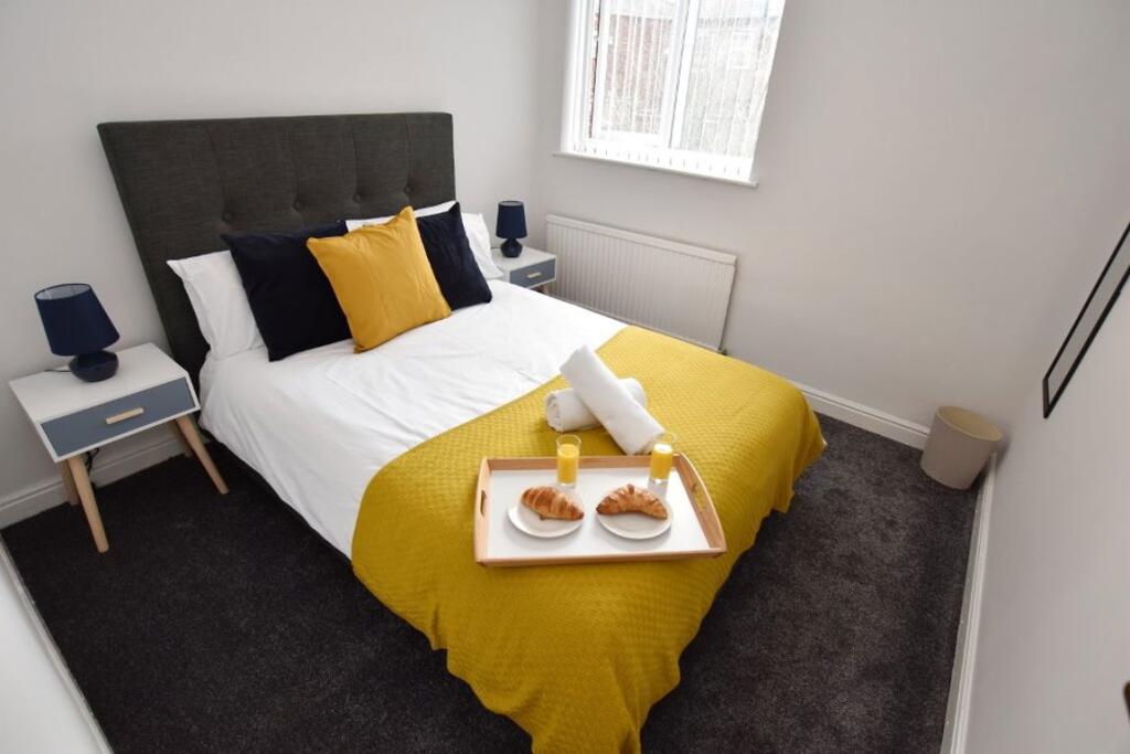 House in Sheffield - View 2