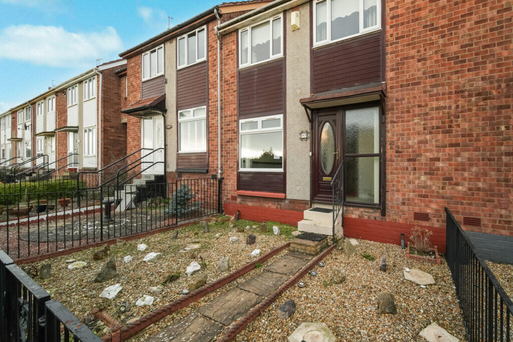 Main image of property: 43 Drum Crescent, Edinburgh, EH17 7EB