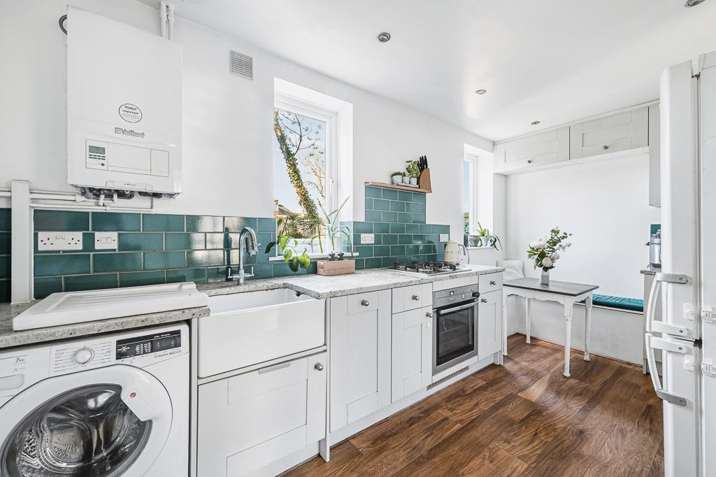 Westcott Crescent, Hanwell, London, W7 1PL photo 3