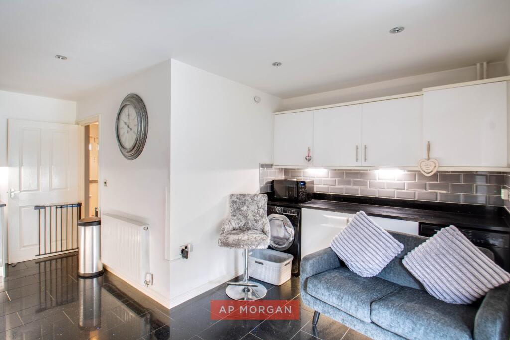 Dixon Close, Enfield, Redditch, Worcestershire, B97 - View 3