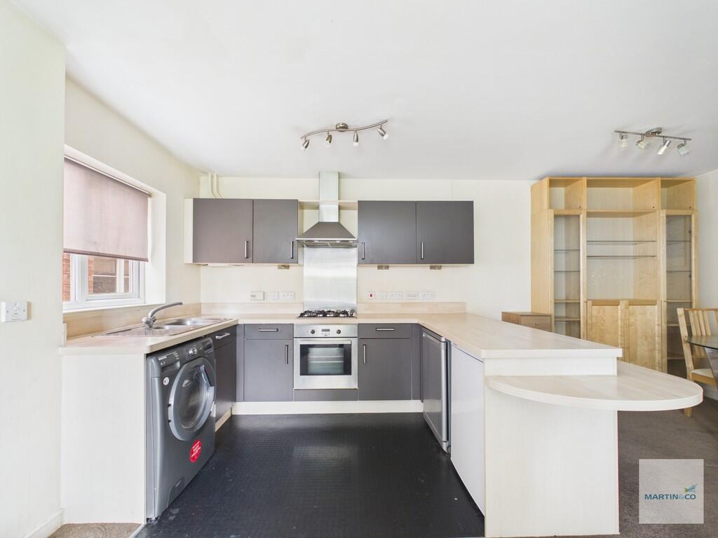 Hassocks Close, Beeston, Nottingham photo 4