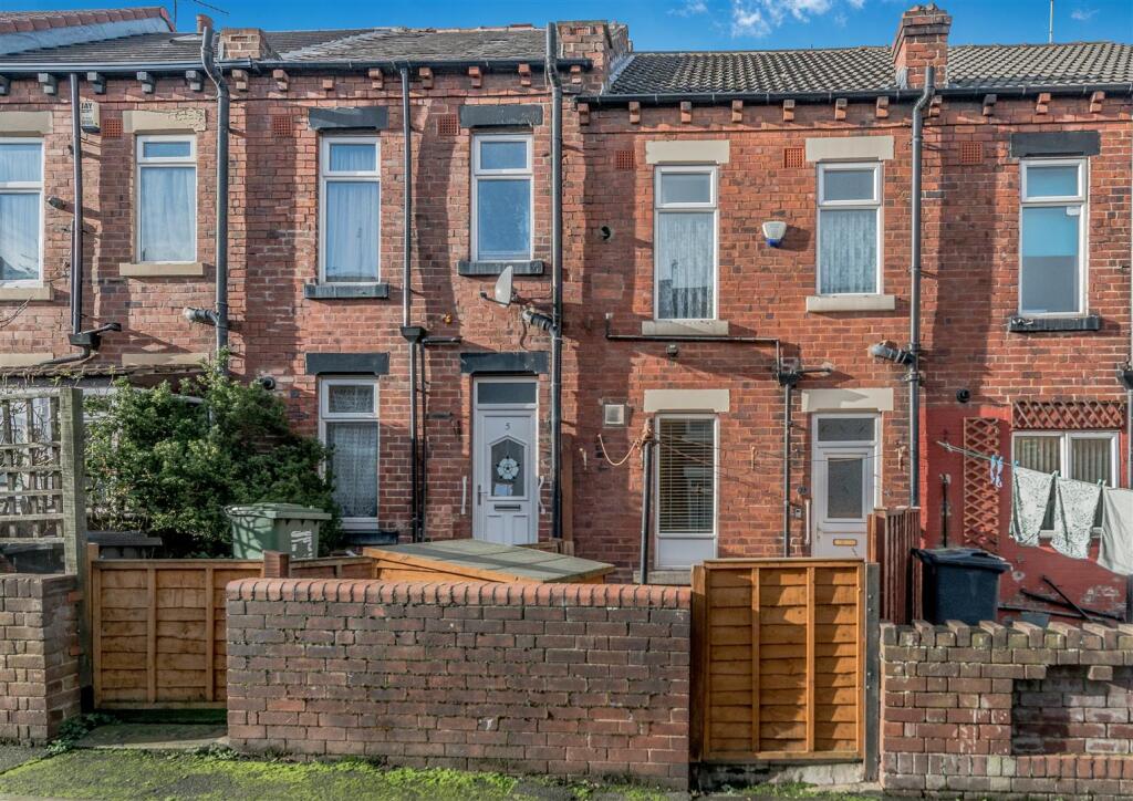 3-bed terraced on Bangor Place, Wortley, Leeds, £119,995