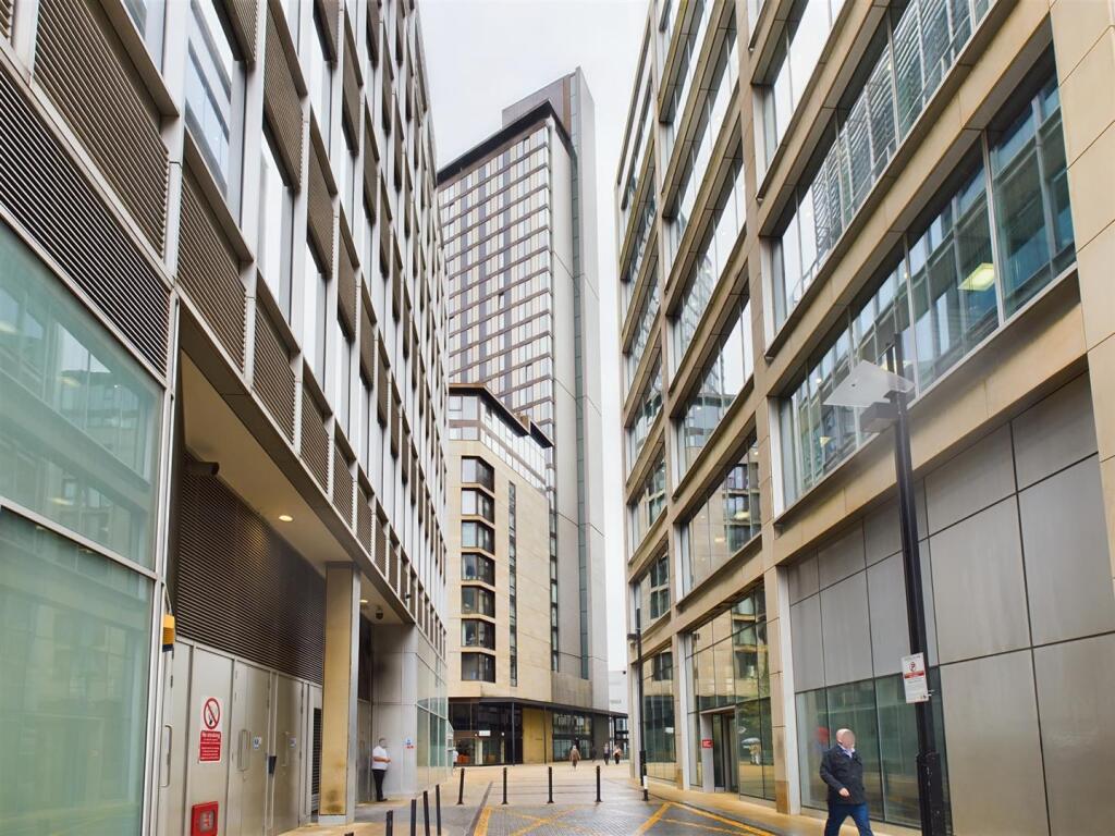 Main image of property: The View, City Lofts,7 St Pauls Square, S1 2LB
