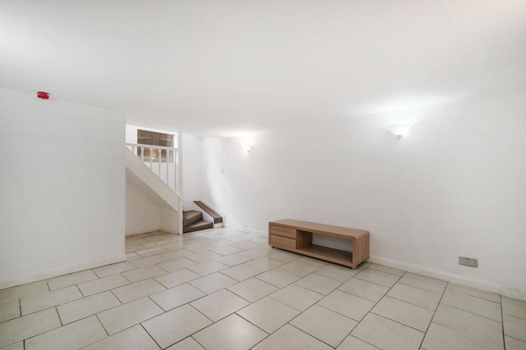 Apartment in London, Broad Green - View 4