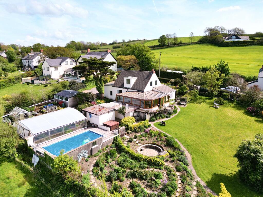 Main image of property: Horns Cross, Bideford, Devon, EX39