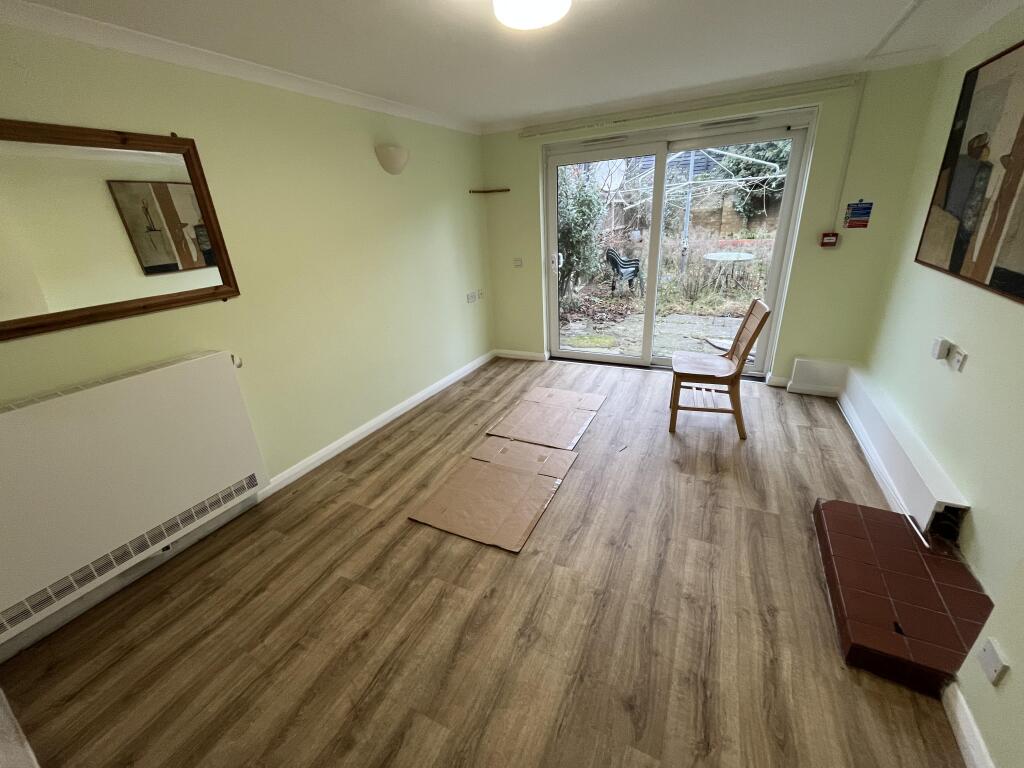 12 Old Hospital Close, Balham, London, SW12 photo 2