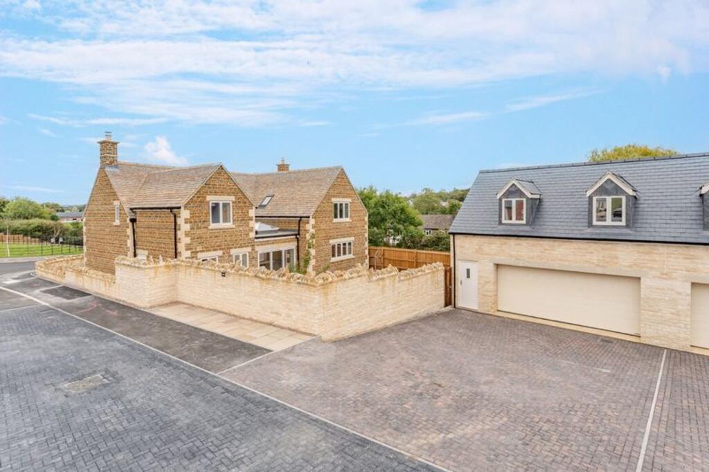 House in Leicester - View 2