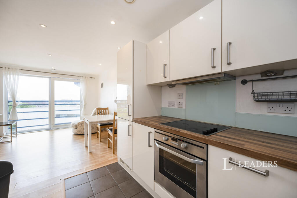 Main image of property: The Crescent, Gunwharf Quays, PO1