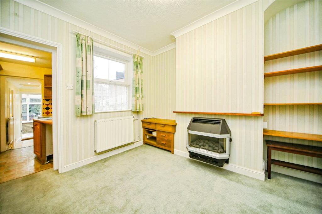 Kings Road, Bury St. Edmunds, Suffolk, IP33 photo 4