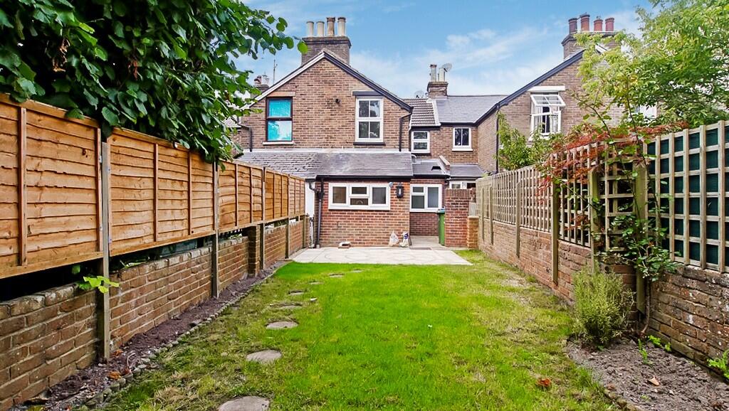 Main image of property: Gorings Mead, Horsham, RH13