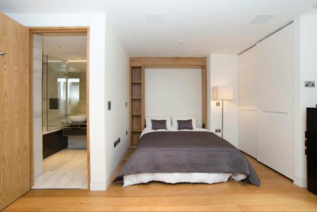 Studio flat for rent