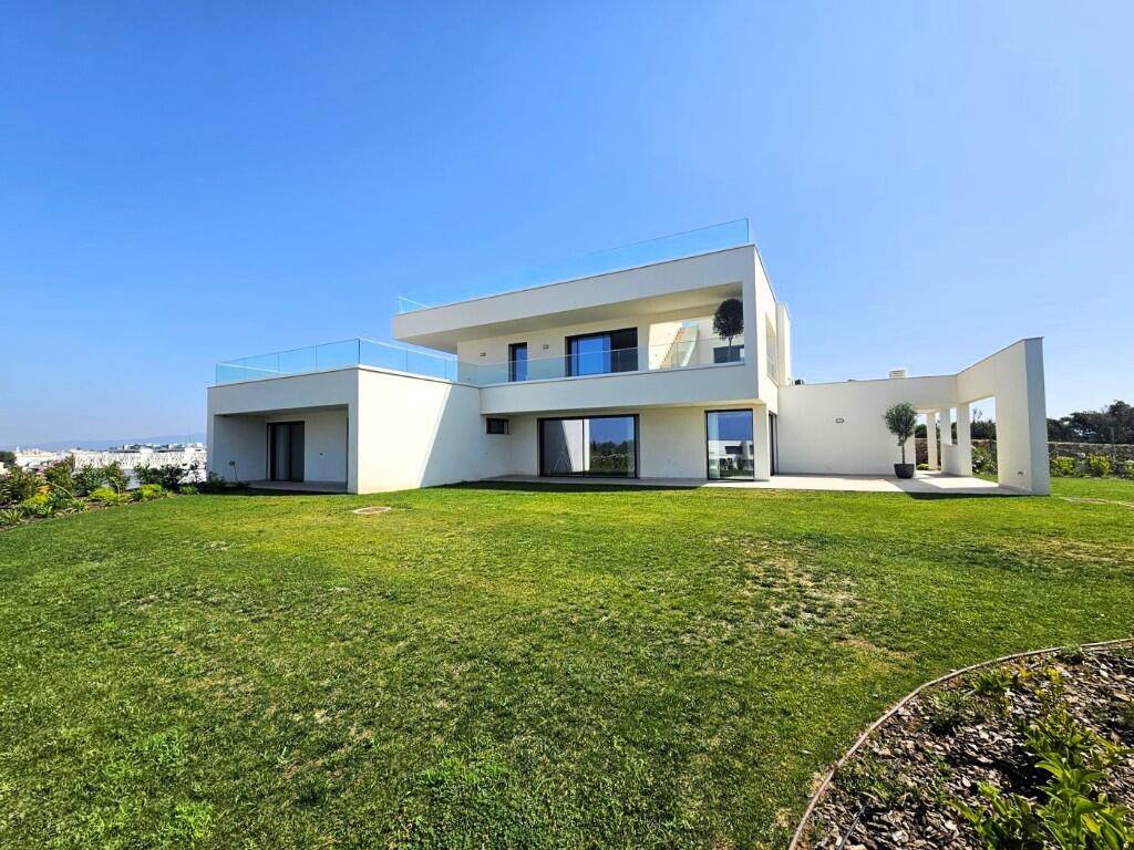 Main image of property: Ferragudo, Algarve