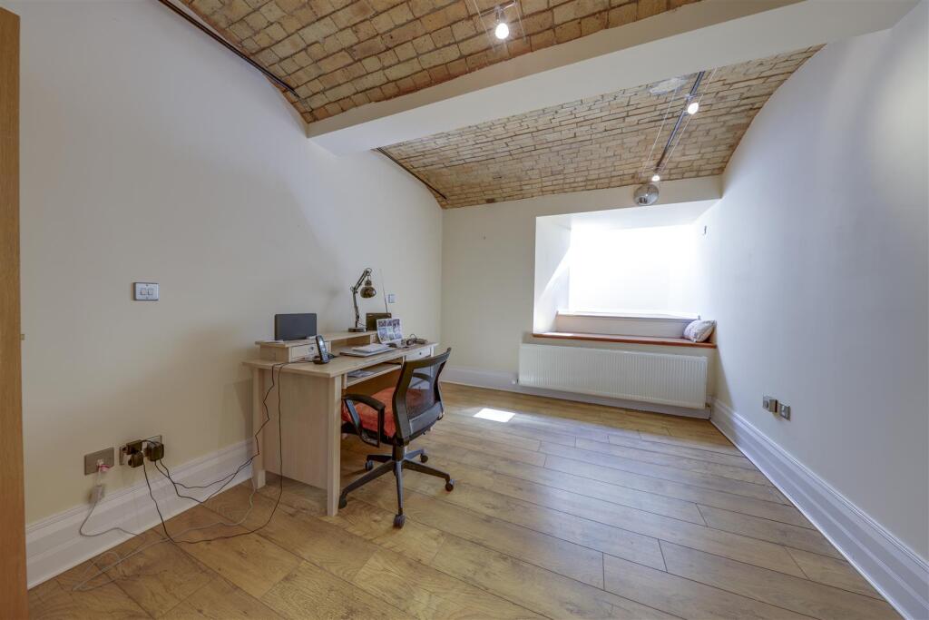 Additional image 23 of Lea Bank Hall, College Lane, Rawtenstall, Rossendale - Incredible, Spacious Apartment In Unique, Exclusive Gated Setting