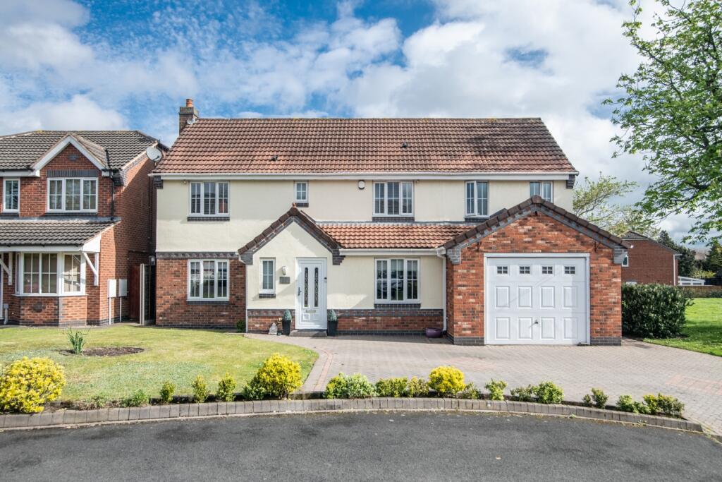 Main image of property: 16 Woodman Close, Wednesbury