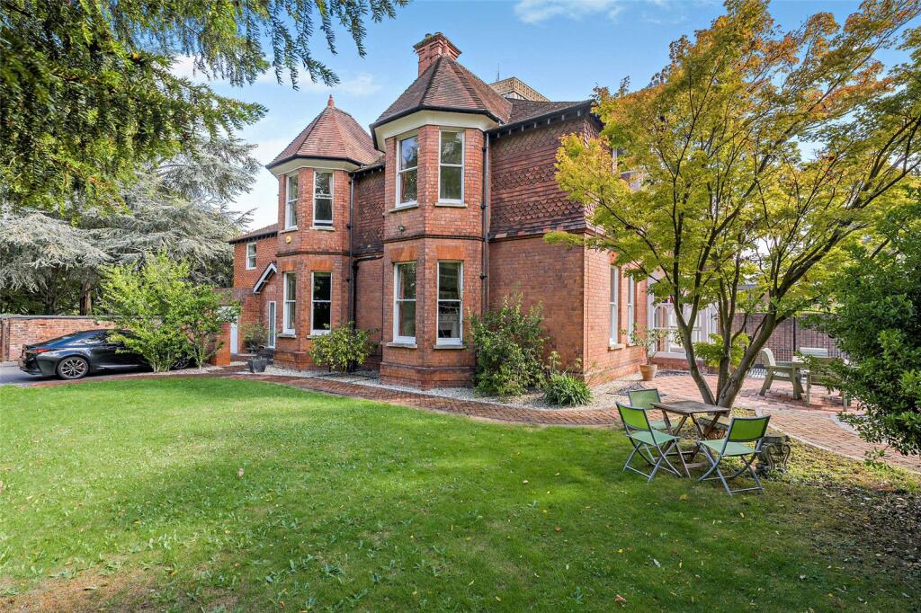 Main image of property: Montpellier Parade, Cheltenham, Gloucestershire, GL50