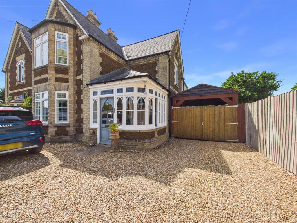 Lynn Road, Downham Market photo 3