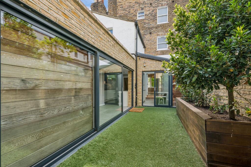 House in London - More