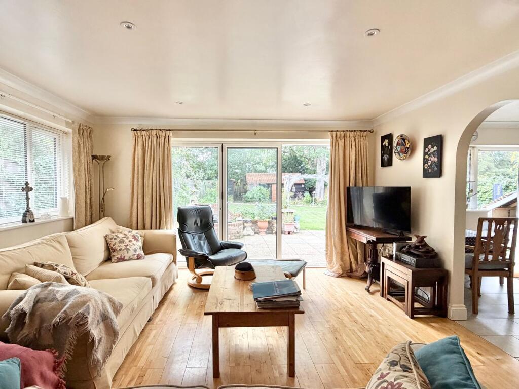 House in Bexhill-on-Sea, Little Common - View 3