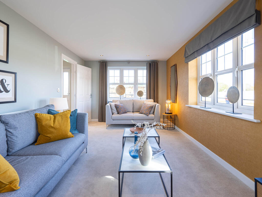 Epsom Avenue, 
Towcester, 
Northamptonshire,
NN12 7LD - View 5