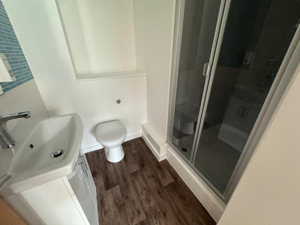 Apartment in Nottingham, Nottinghamshire - View 4
