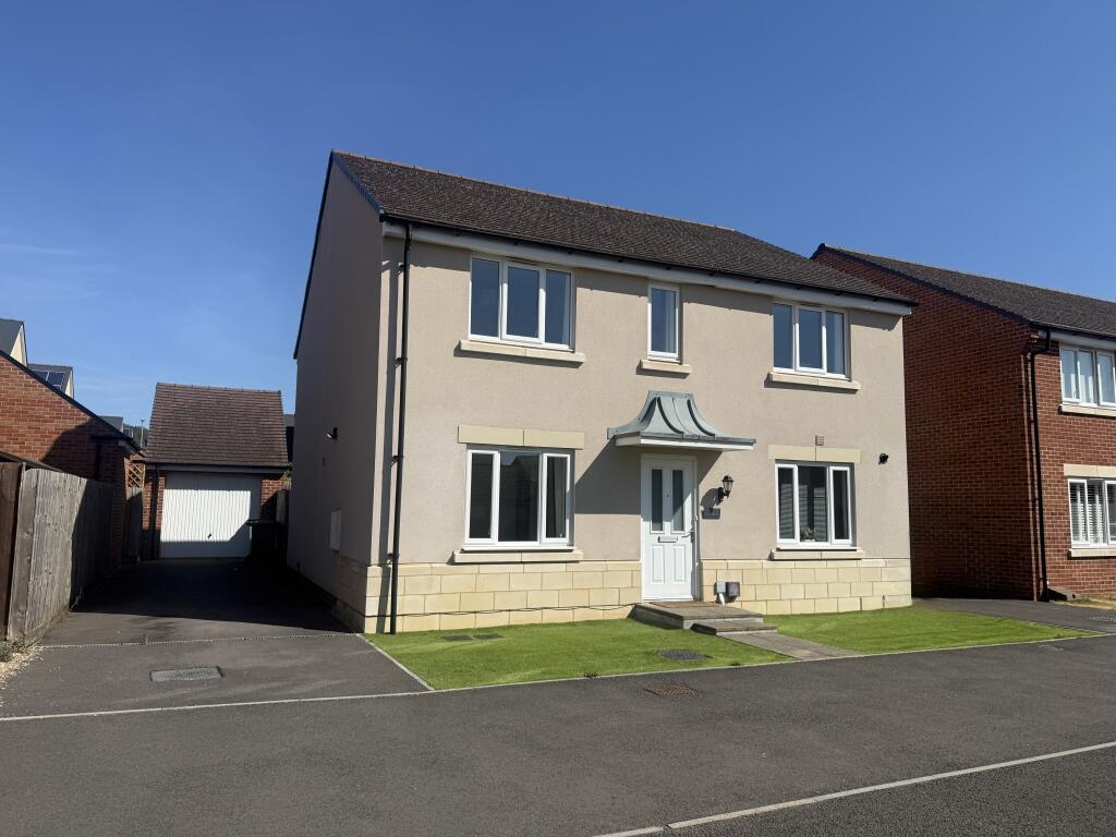 Main image of property: Wendercliff Close, Bishops Cleeve