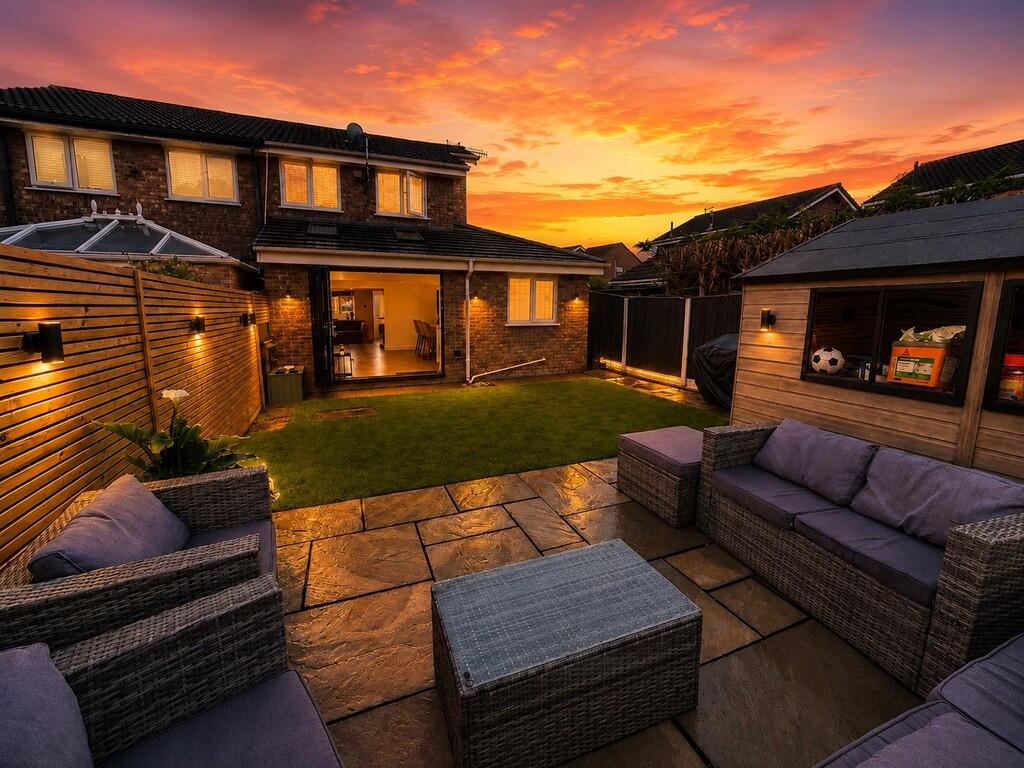 Stonehaven Drive, Fearnhead, Warrington photo 4