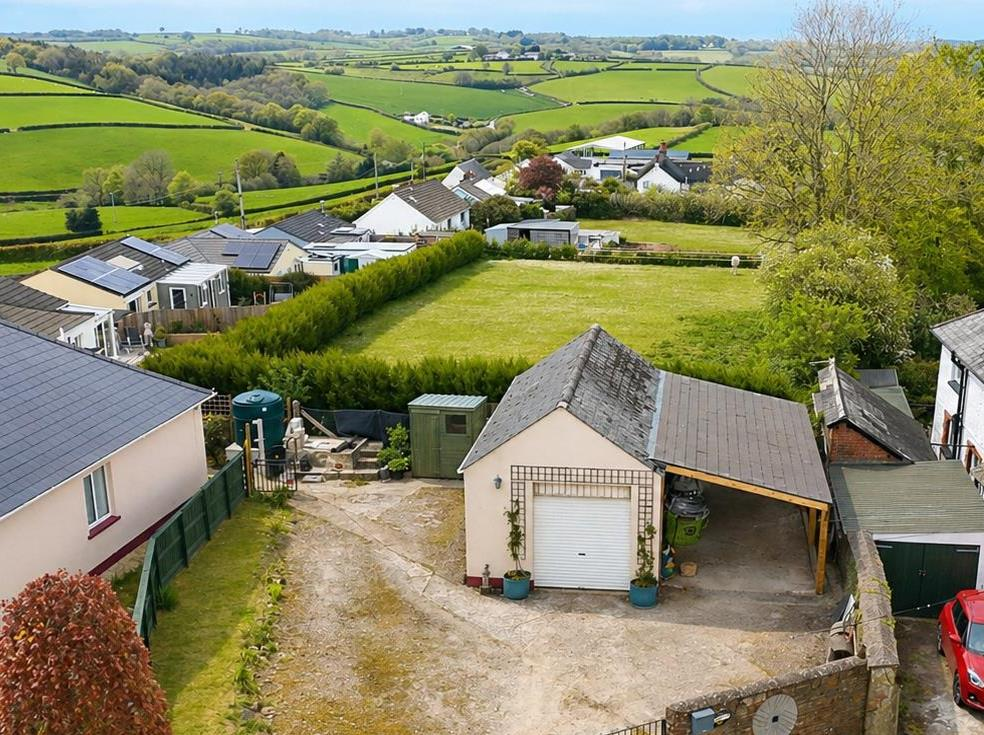 Main image of property: Kingscott, Torrington