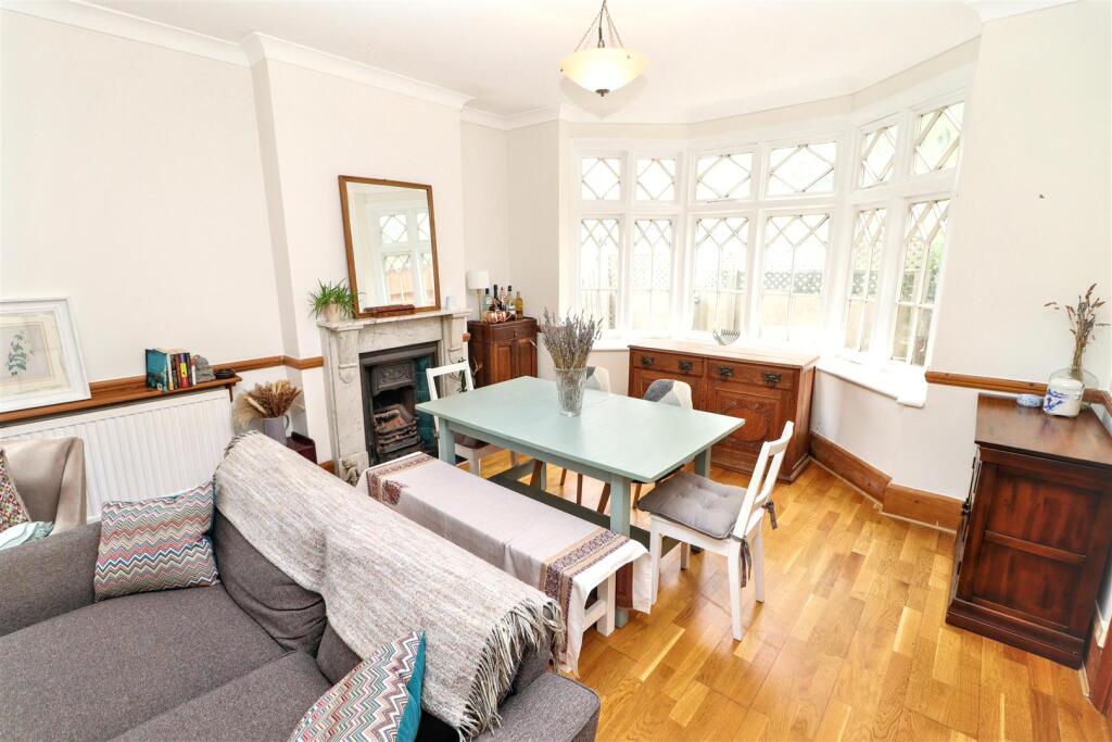 House in Watford - View 4