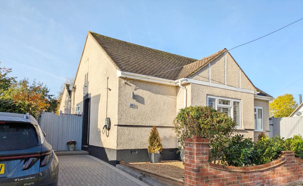 Orchill Drive, Hadleigh, Essex photo 2