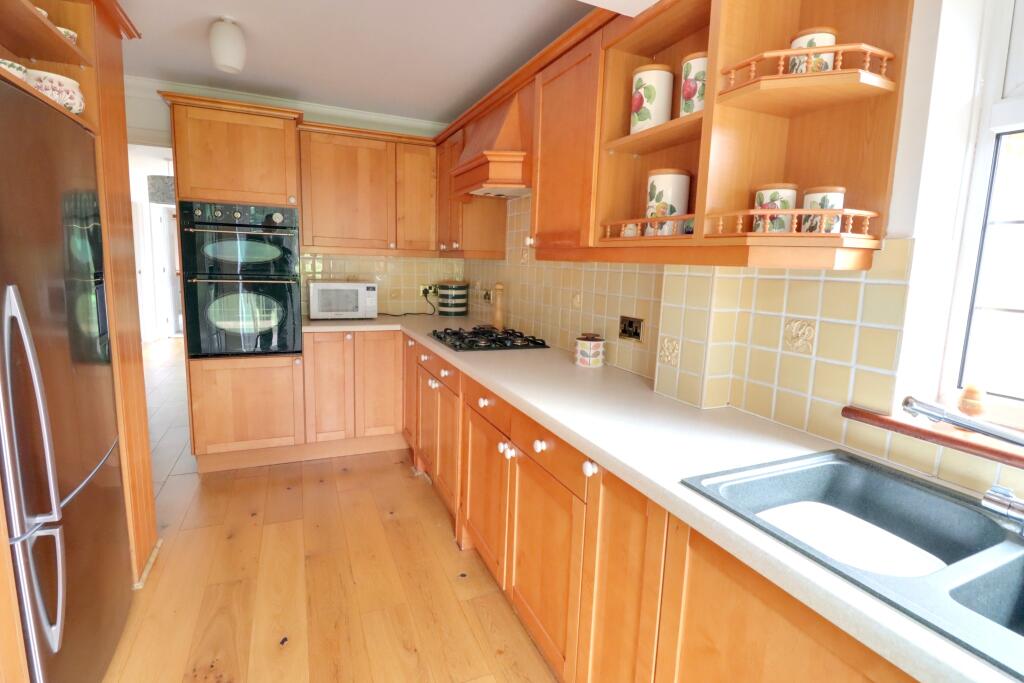 House in Havant, Cowplain - View 3