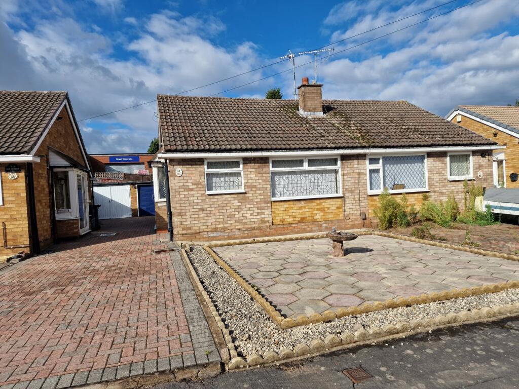 Main image of property: Chamberlaine Street, Bedworth, Warwickshire, CV12
