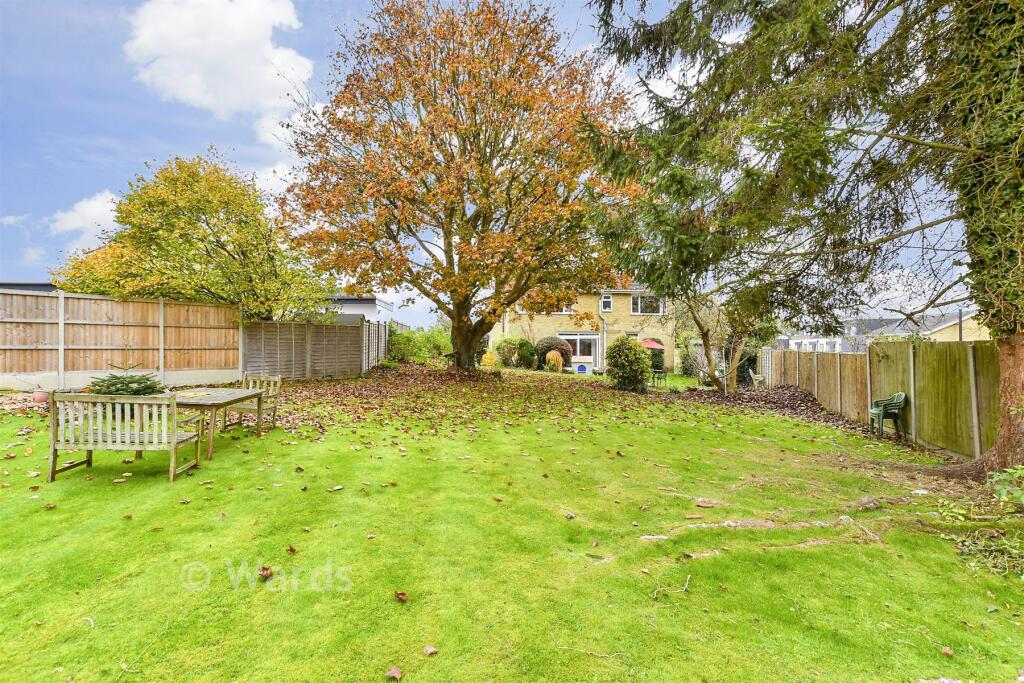 The Orpines, Wateringbury, Maidstone, Kent photo 2