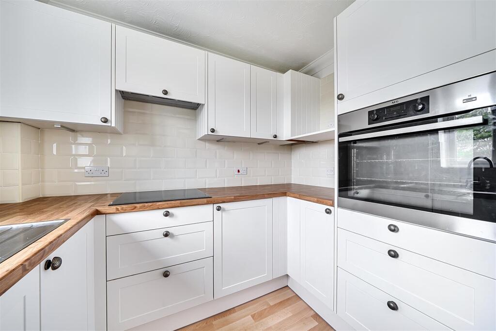 Apartment in East Staffordshire, Balance Hill, Uttoxeter - View 5