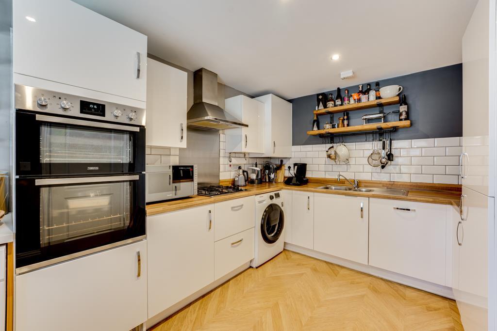 House in Great Oakley, Danesholme - View 3