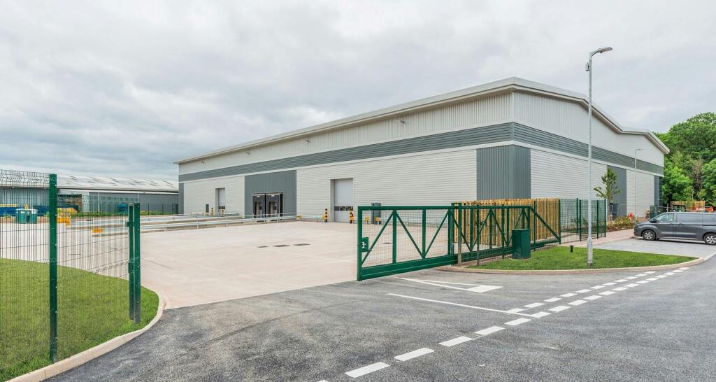 Hartlebury 45 - Service Yard