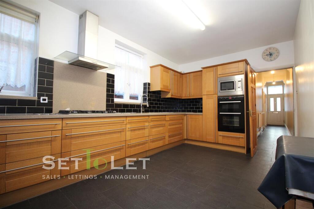 Main image of property: Melbourne Road, Leicester