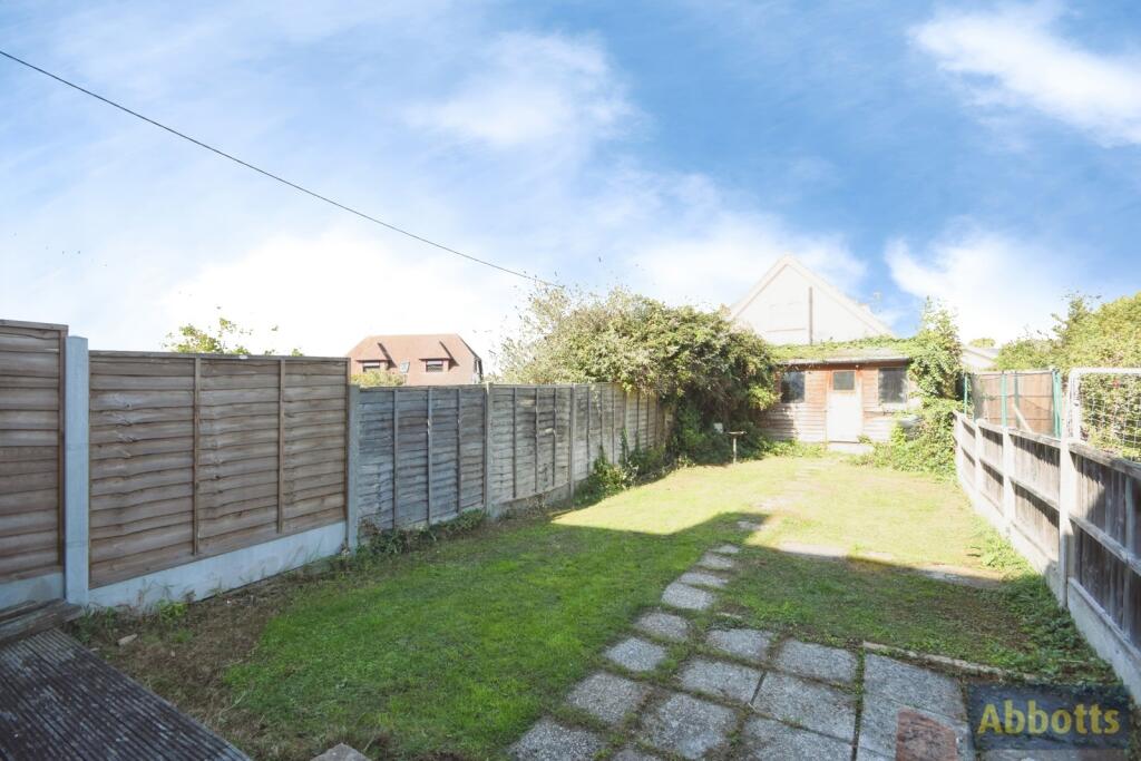 House in Rochford, Rayleigh - View 4