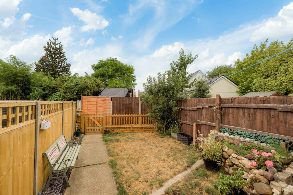 House in East Lindsey, Coningsby - View 4
