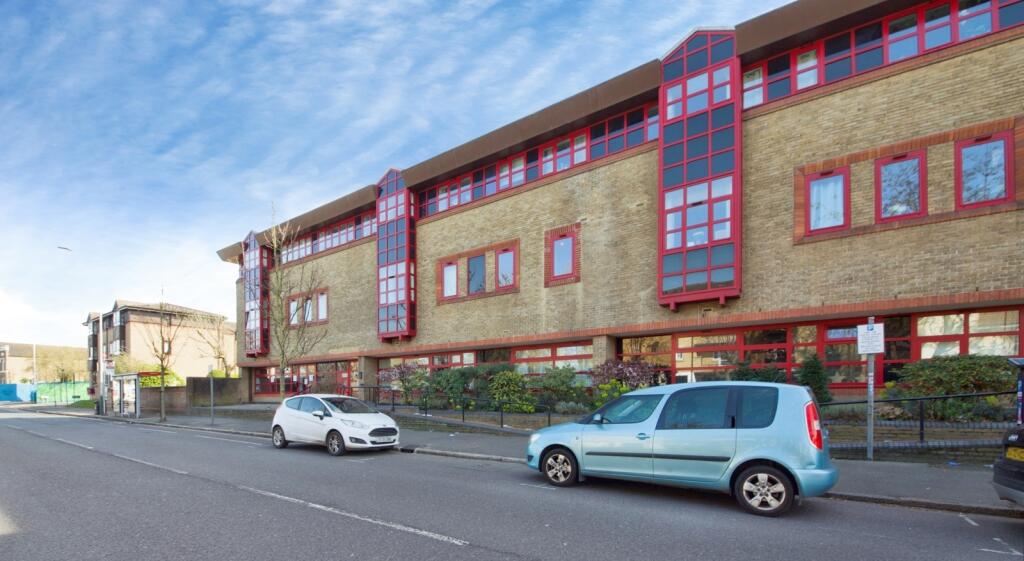 Main image of property: London Road, Romford, RM7