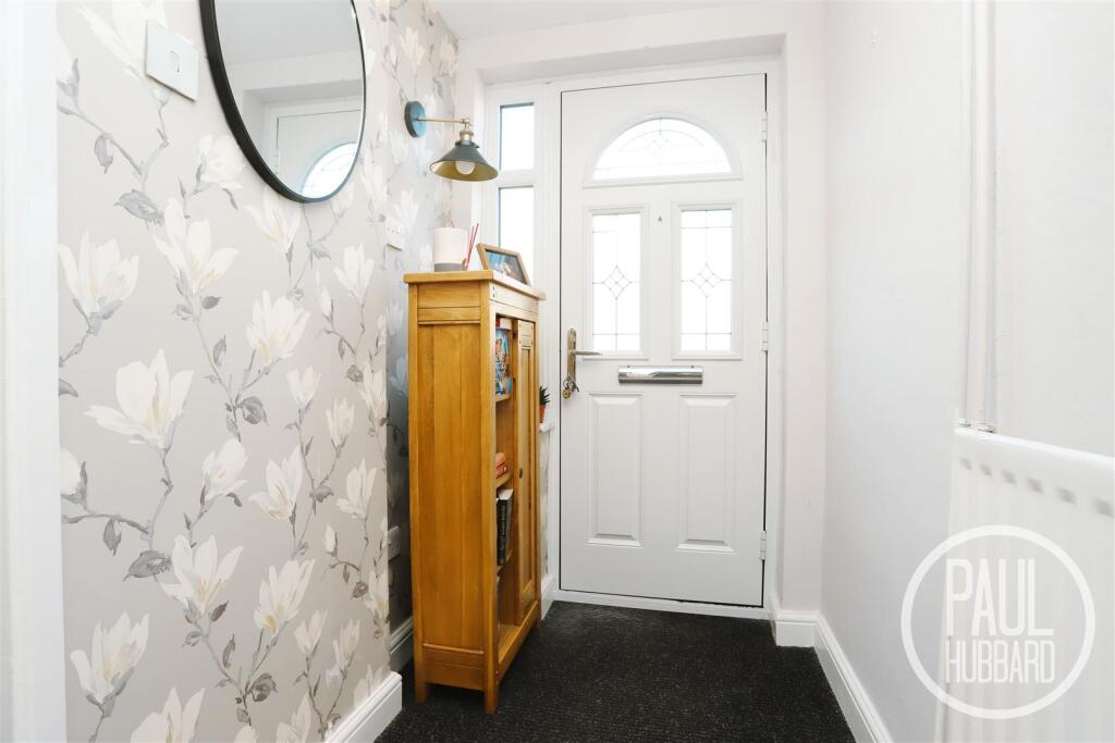 House in East Suffolk, Lowestoft - More