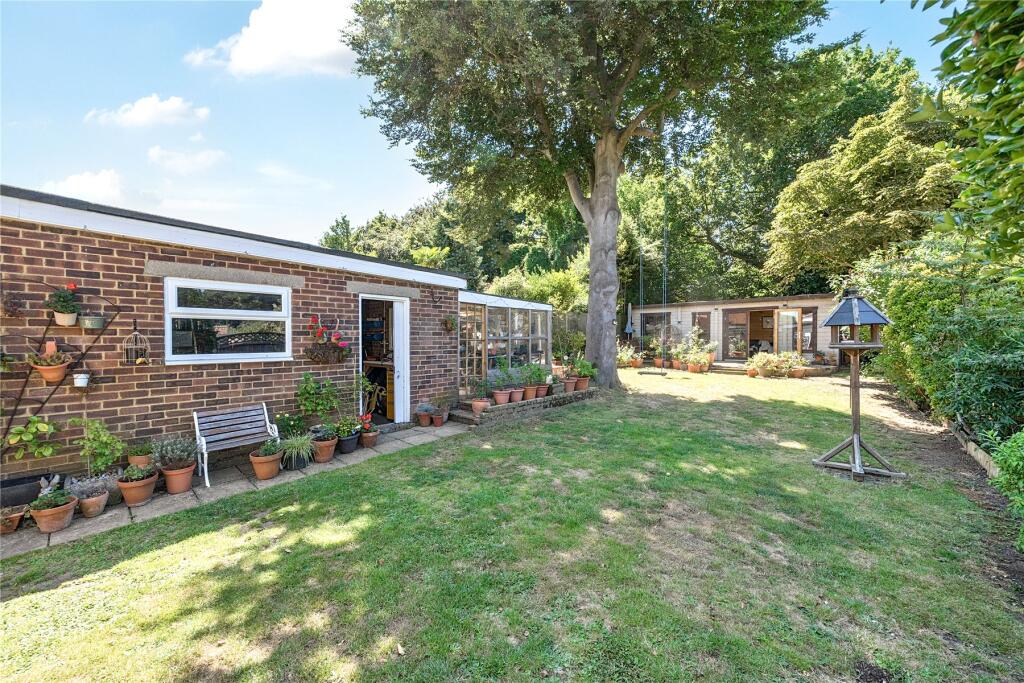 Park Avenue, Orpington photo 4
