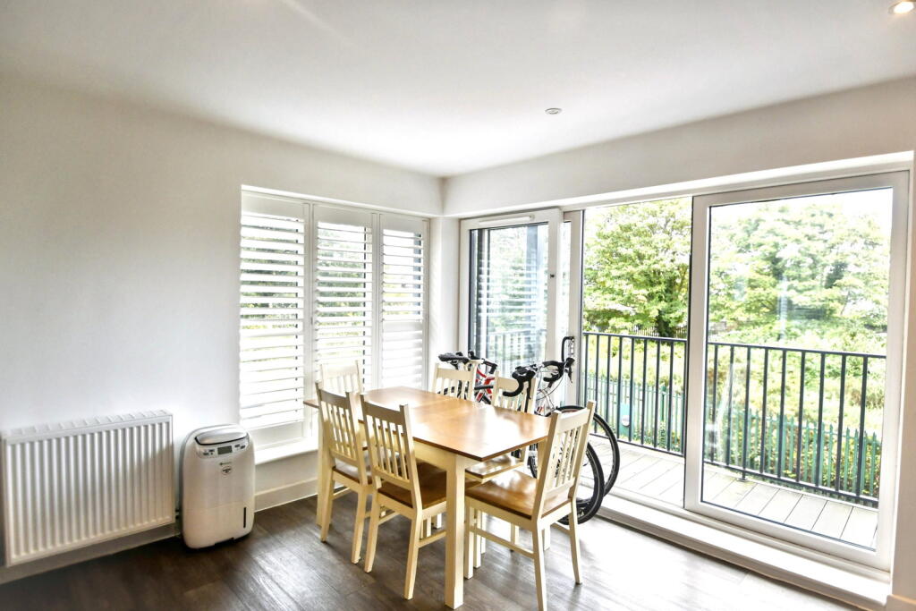 Apartment in Truro - View 5