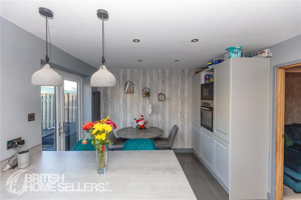 Additional image 3 of Shire Close, Bradford, West Yorkshire, BD6