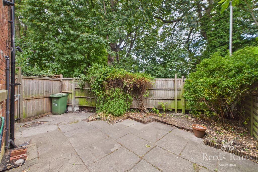 House in Wakefield, Lupset - View 4