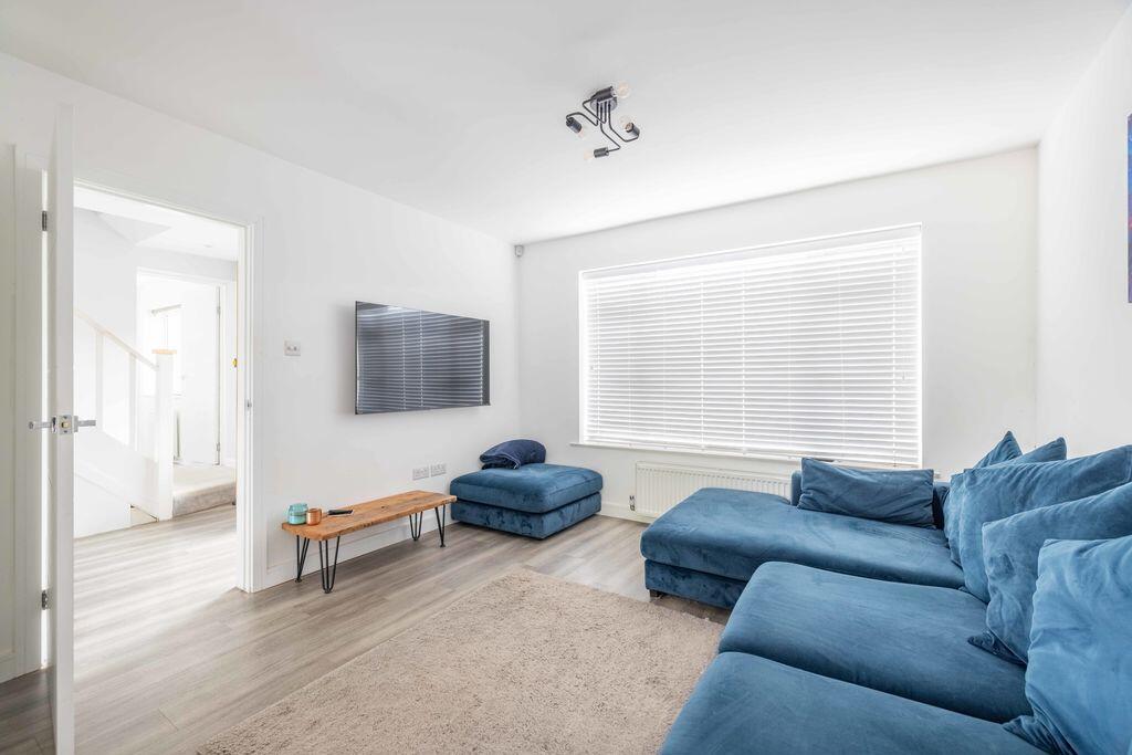 House in Slough, Stoke Poges - View 3