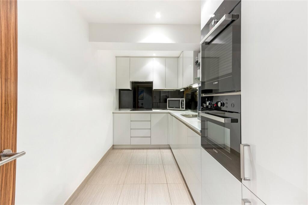 Apartment in London - View 2