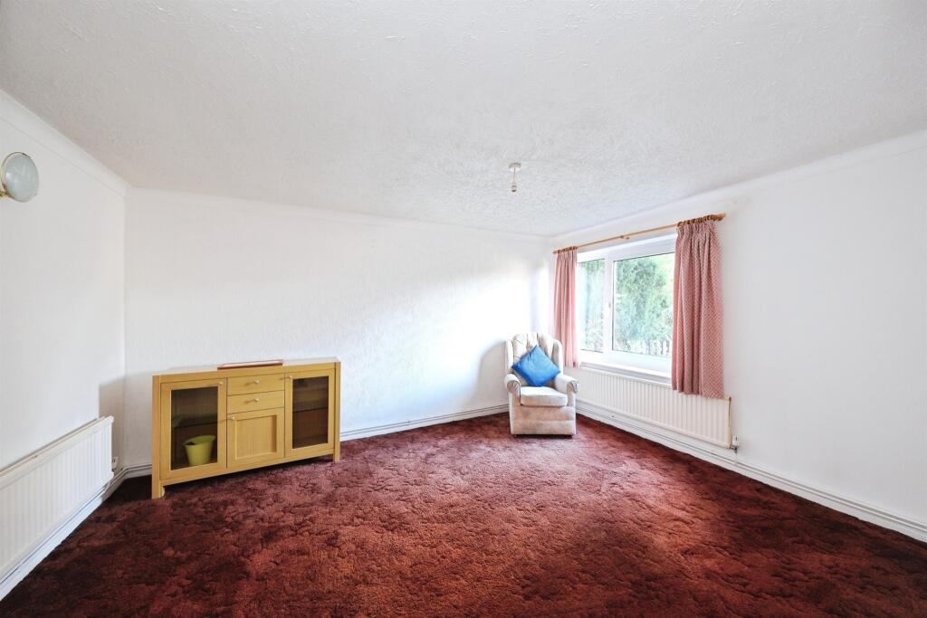 House in Derbyshire Dales, Darley Dale - View 4