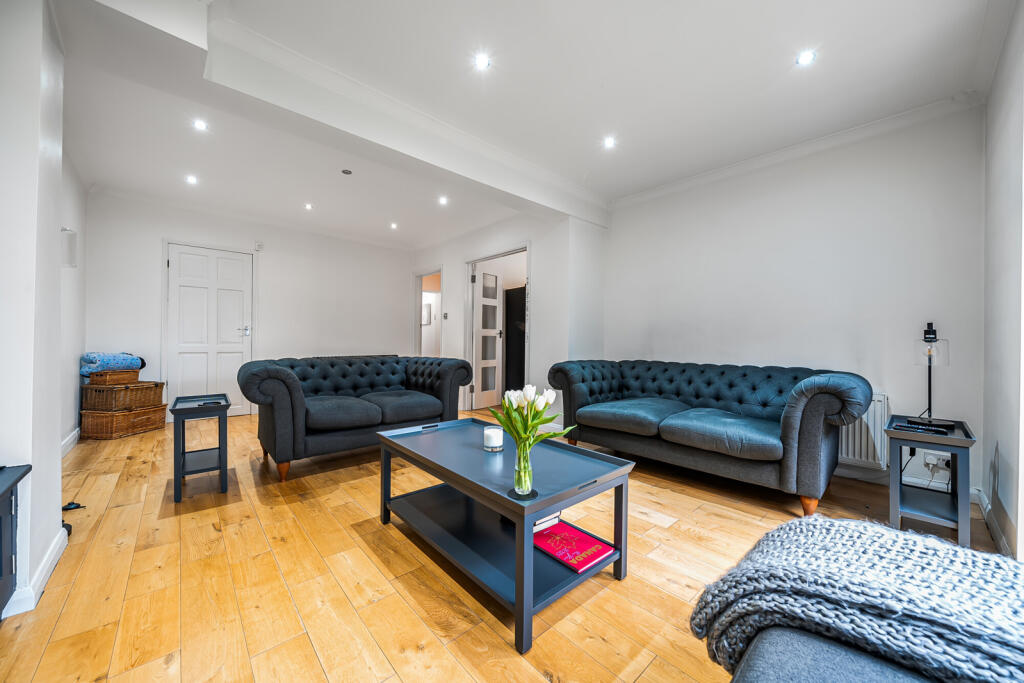 House in Sidcup, Halfway Street, Longlands - View 5