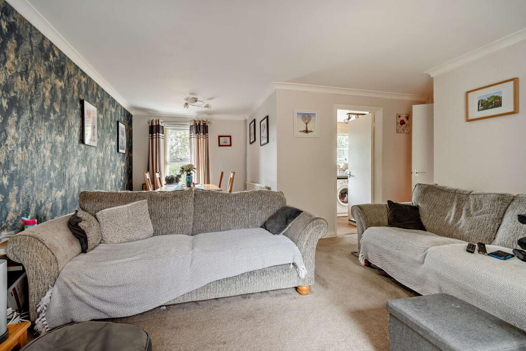 Firshill Crescent, Sheffield, S4 photo 2